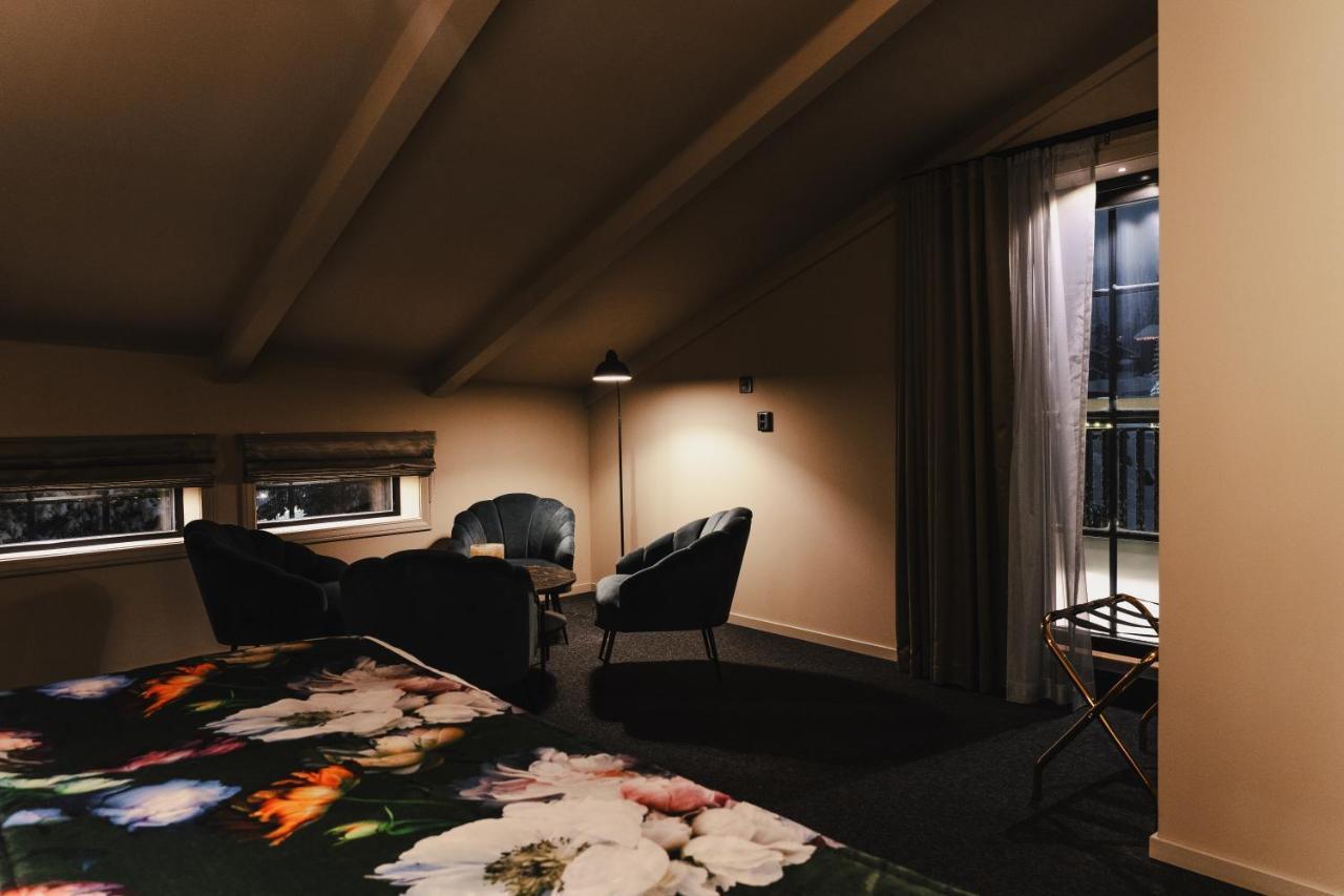 Hotell Viktors ซาเลน ภายนอก รูปภาพ