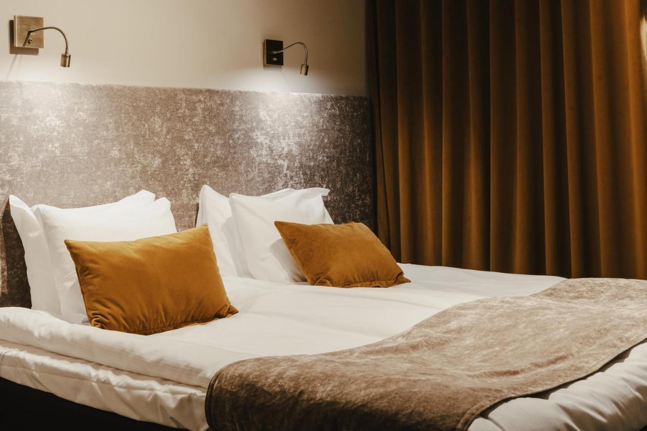 Hotell Viktors ซาเลน ภายนอก รูปภาพ