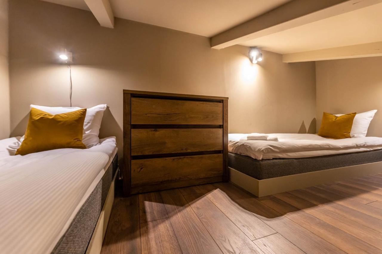 Hotell Viktors ซาเลน ภายนอก รูปภาพ