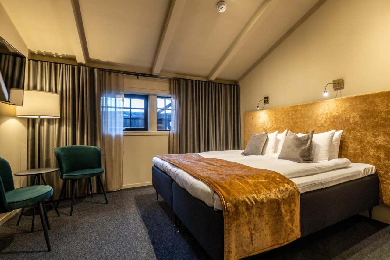 Hotell Viktors ซาเลน ภายนอก รูปภาพ