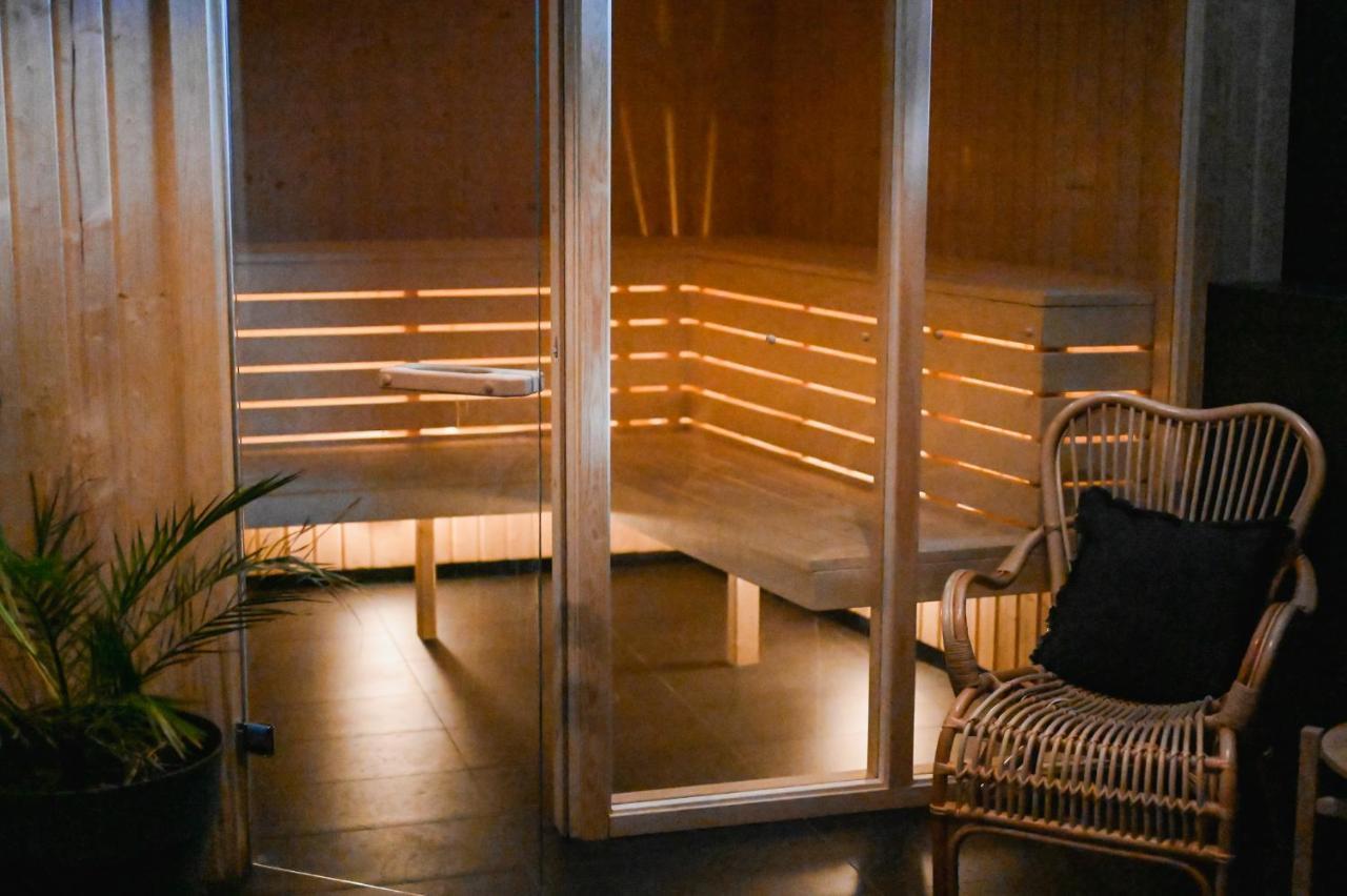 Hotell Viktors ซาเลน ภายนอก รูปภาพ